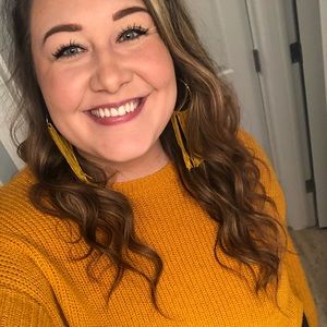 Meet your Posher, Nika